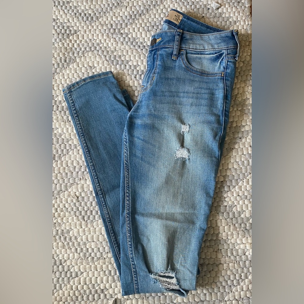 Hollister Super Skinny Jeans